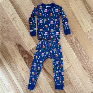 Hanna Andersson 4T Christmas/Winter/ Pajama Set with Colorful House Print